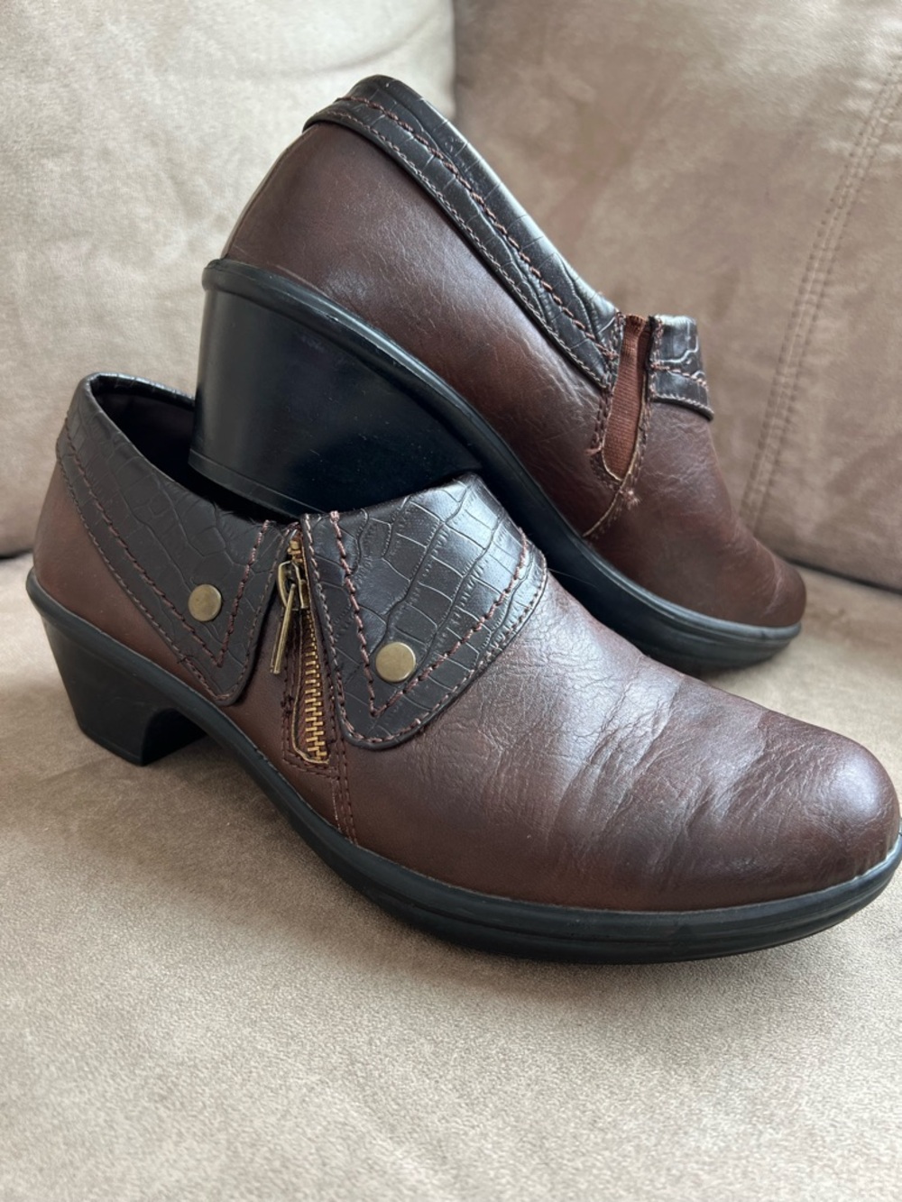 Easy Street 8.5 Two Tone Brown Booties